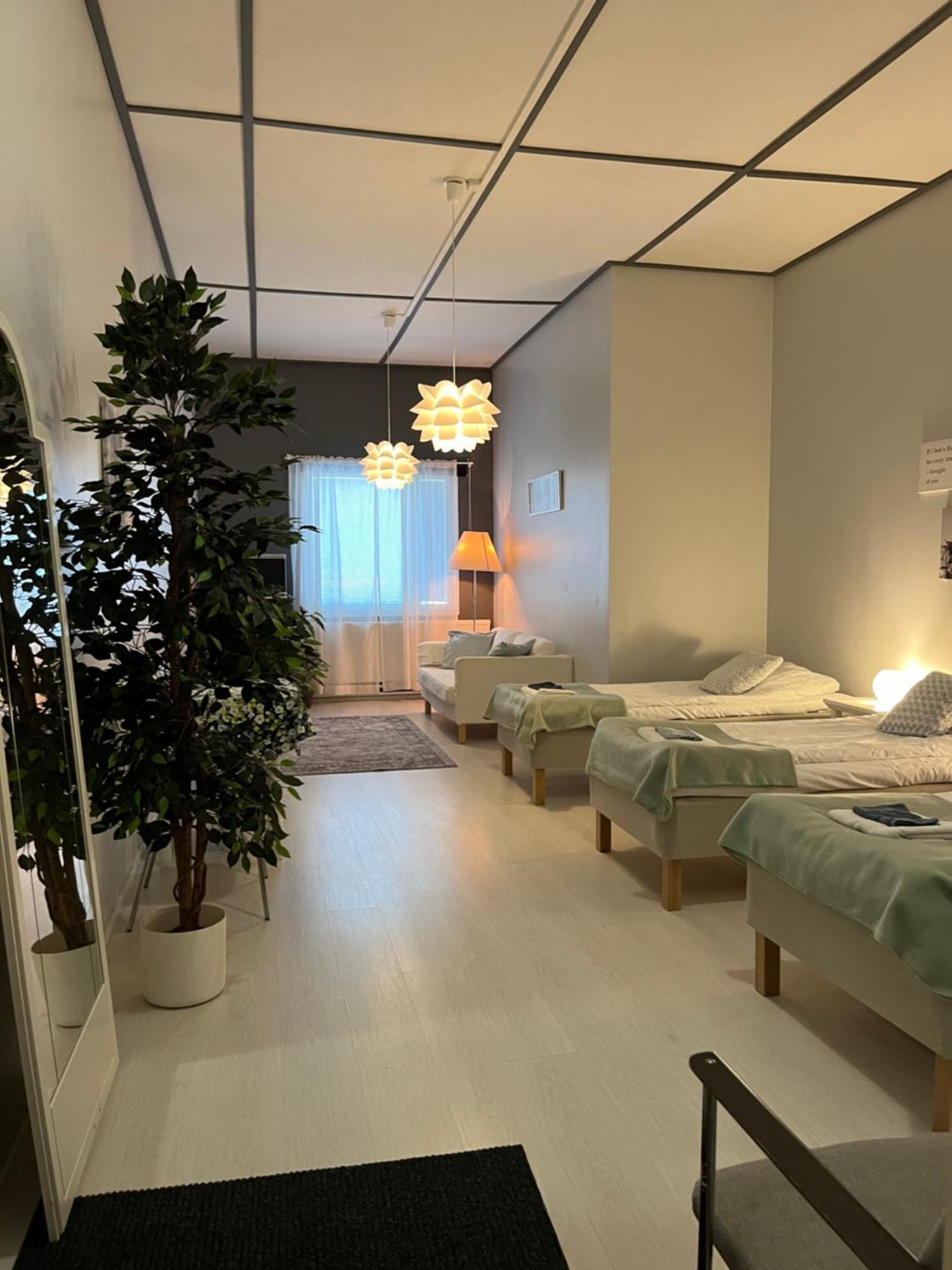 Hotelli Keskipiste Kärsämäki Zewnętrze zdjęcie